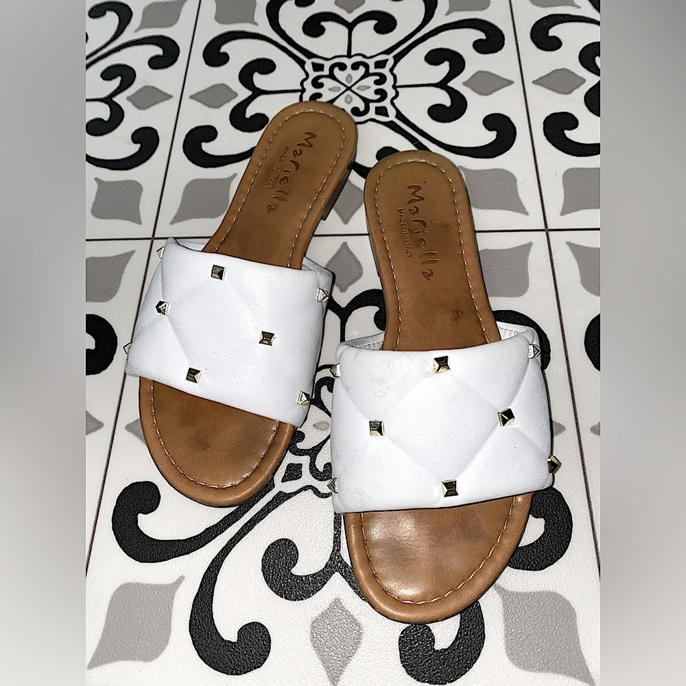 STUDDED SANDALS